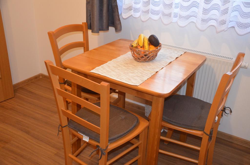 Haus Tolstejn Appartement Jiřetín pod Jedlovou Buitenkant foto