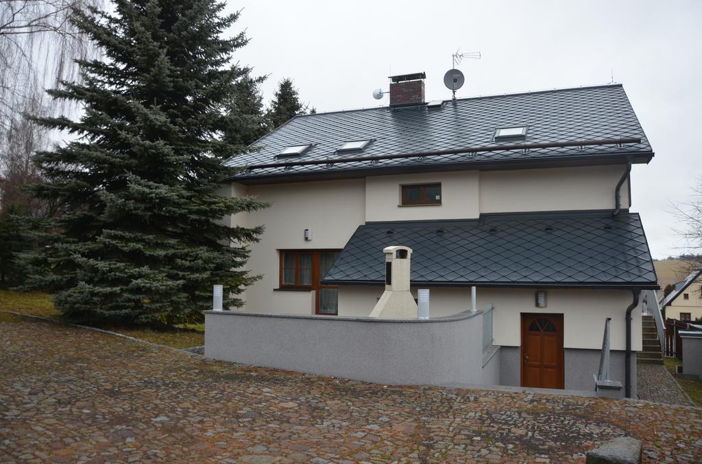 Haus Tolstejn Appartement Jiřetín pod Jedlovou Buitenkant foto