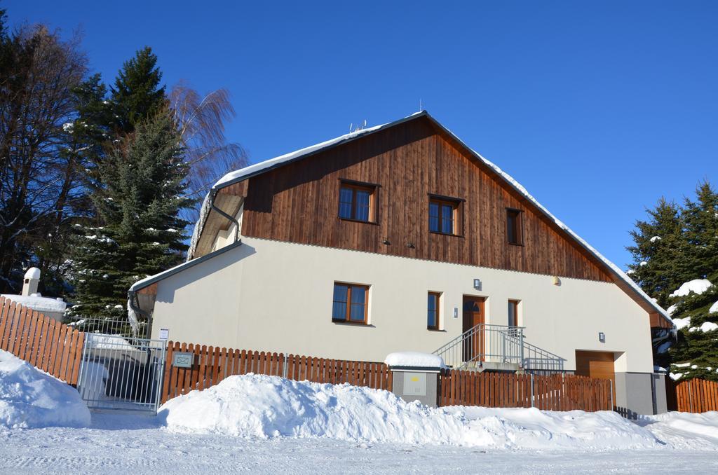 Haus Tolstejn Appartement Jiřetín pod Jedlovou Buitenkant foto