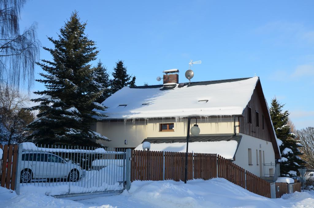 Haus Tolstejn Appartement Jiřetín pod Jedlovou Buitenkant foto