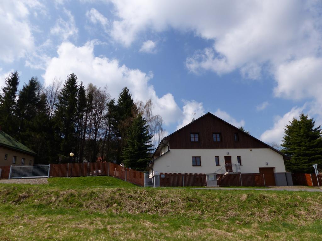 Haus Tolstejn Appartement Jiřetín pod Jedlovou Buitenkant foto