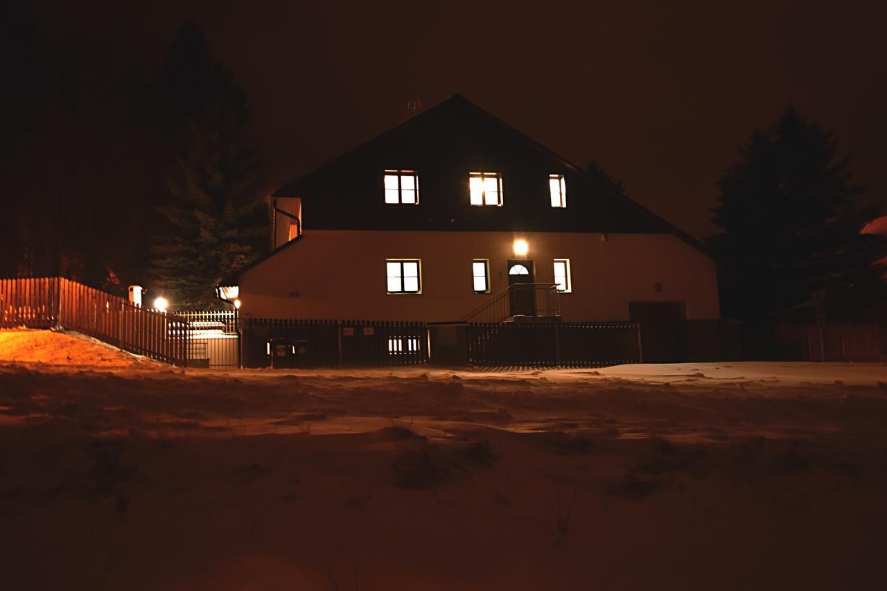 Haus Tolstejn Appartement Jiřetín pod Jedlovou Buitenkant foto