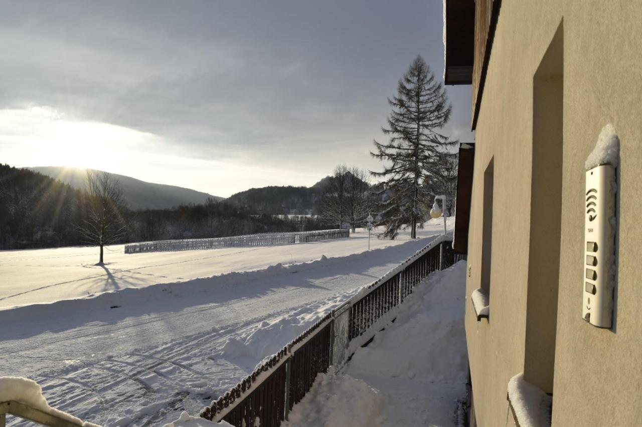 Haus Tolstejn Appartement Jiřetín pod Jedlovou Buitenkant foto