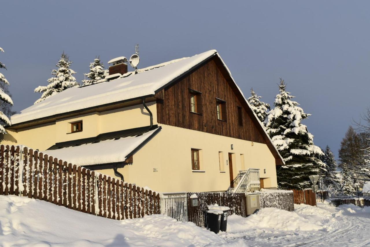 Haus Tolstejn Appartement Jiřetín pod Jedlovou Buitenkant foto